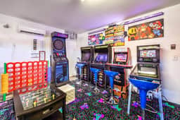 Arcade, Bikes, Massage Chair, Billiards, Spa, BBQ