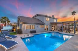 𖤓 Sunset Swim, a Lux Vegas Pool Villa w/ Spa