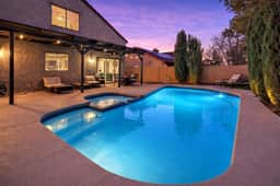 Heated Pool & Spa, Billiards, 15 Min Vegas Strip - Image 2