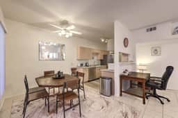 Vegas 2BR Condo, Community Pool, Centrally Located