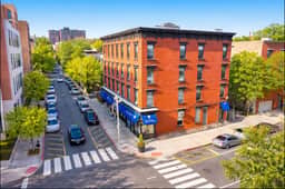 𖡡 First Street Flat - 1BR Apt just 15 Min to NYC