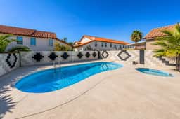 Chic 3BR Pool Home w/ Spa – Las Vegas - Image 2