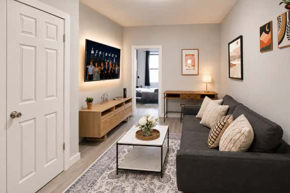 𖡡 First Street Flat - 1BR Apt just 15 Min to NYC - Image 1