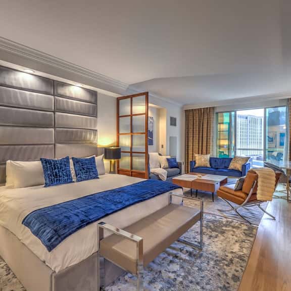 Renovated MGM Private King Suite, Strip View - Image 1