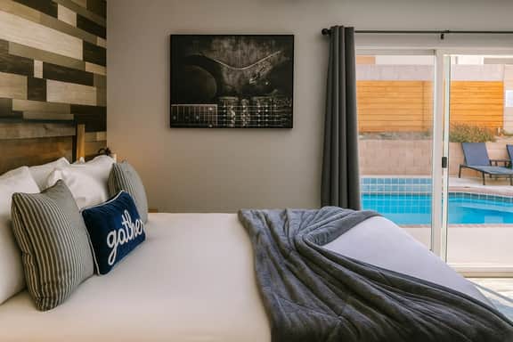 ᨒོ The Good Life - Fun Pool Escape 15 min to Strip