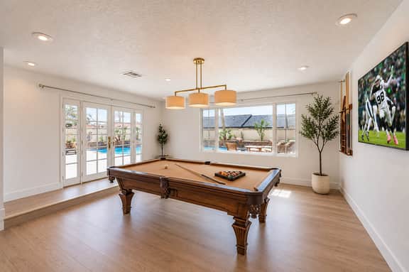 Vegas Strip Pool Villa-4000sf, Spa, Sauna, Theater