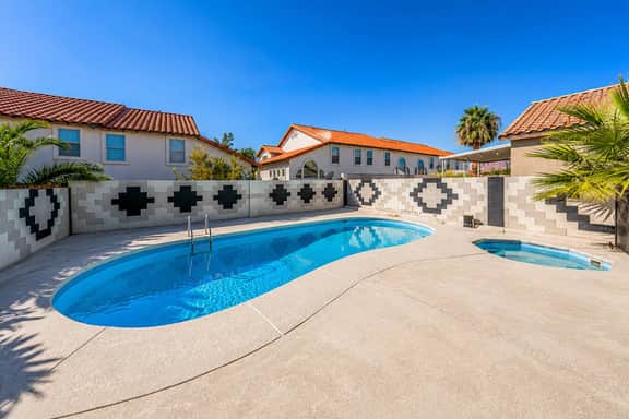 Chic 3BR Pool Home w/ Spa – Las Vegas - Image 2