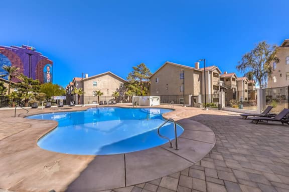 2BR 5 Min to Vegas Strip with King Beds!